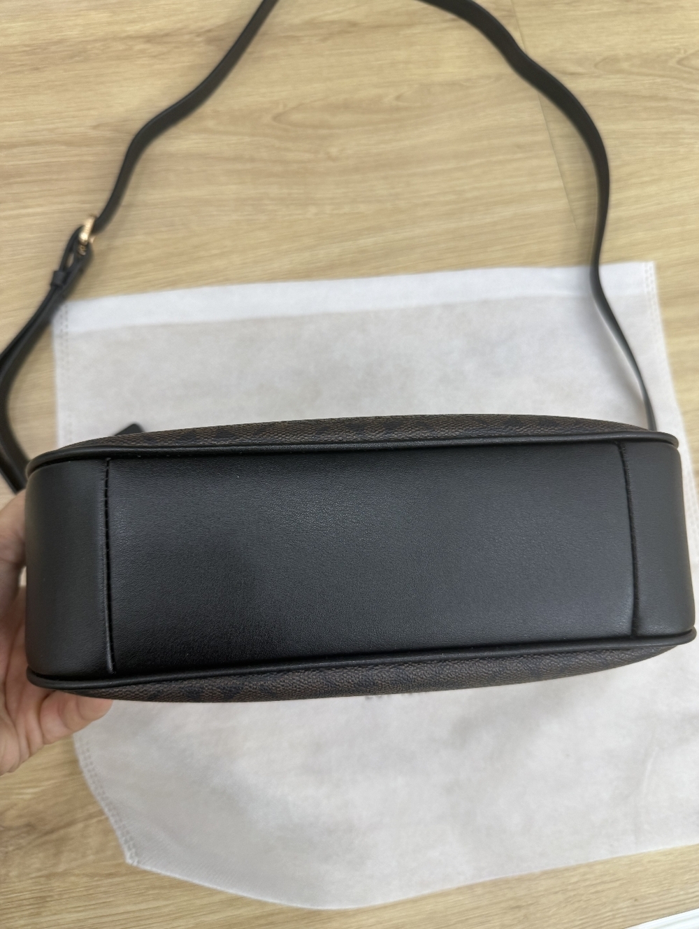 Coach Teri Shoulder Bag Black outlet - Picture 6 of 9